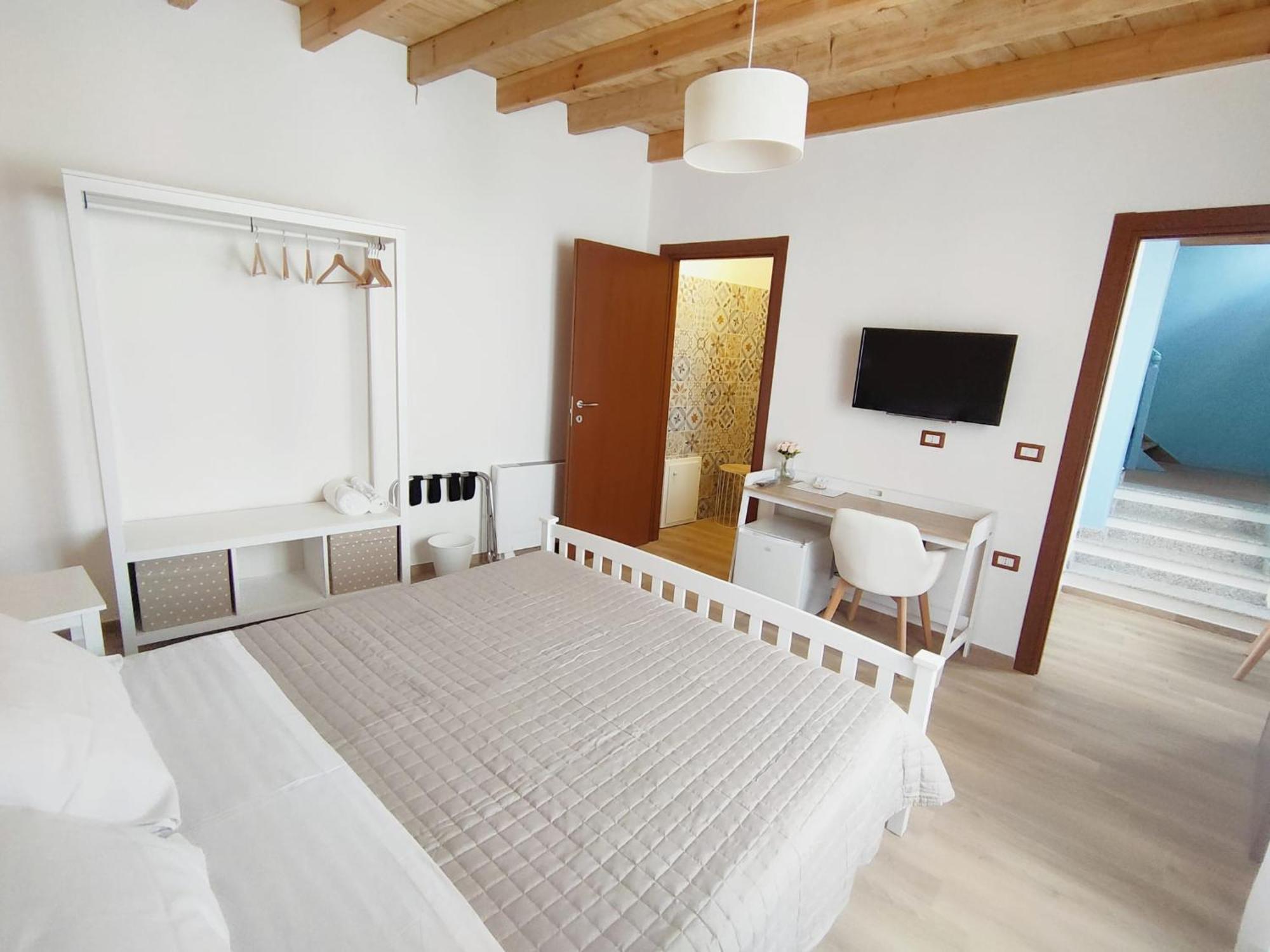 Bed and Breakfast Donna Raffaela Tertenìa Exterior foto